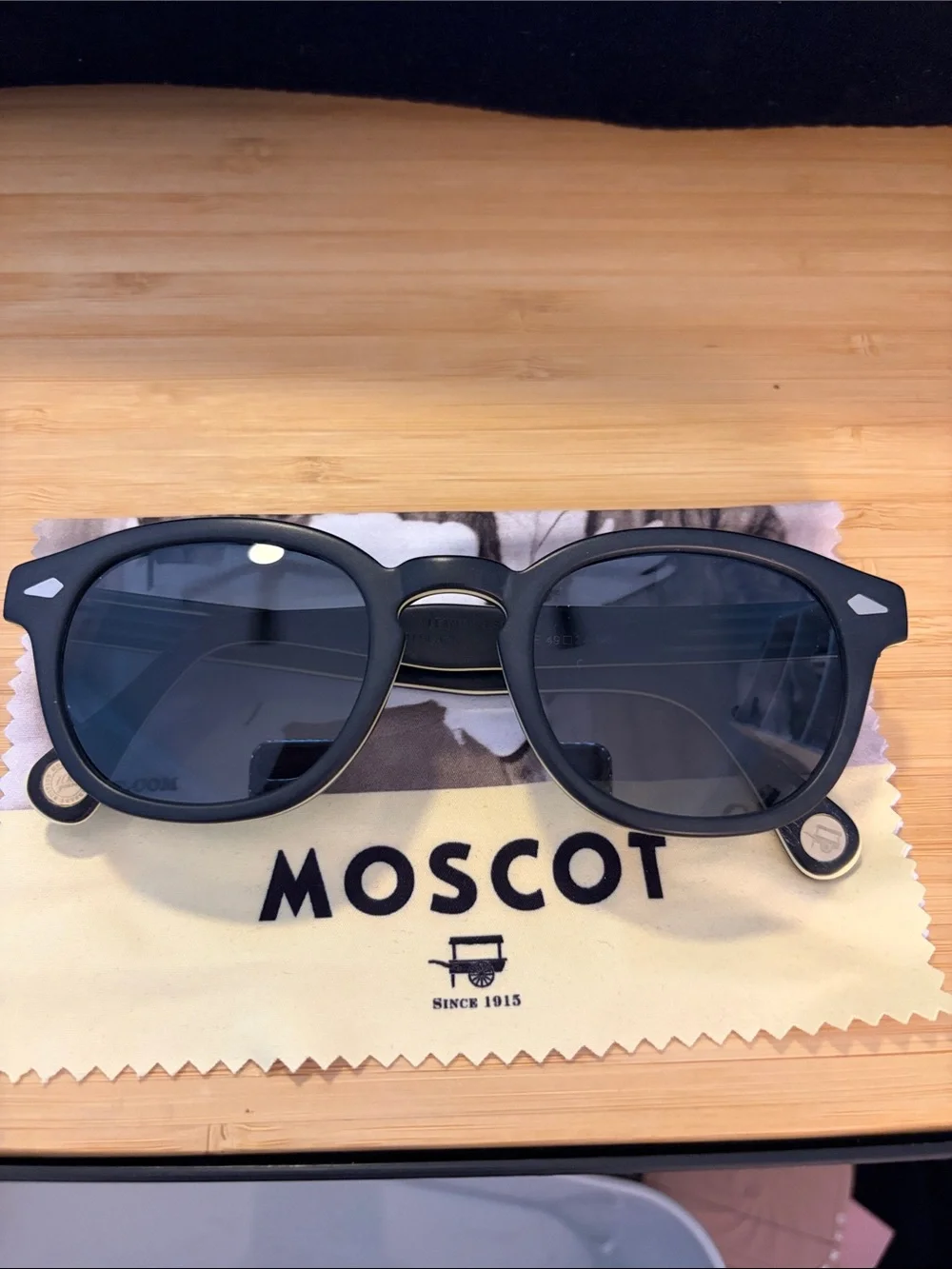 MOSCOT LEMTOSH Matte black and Yellow. Size 49.